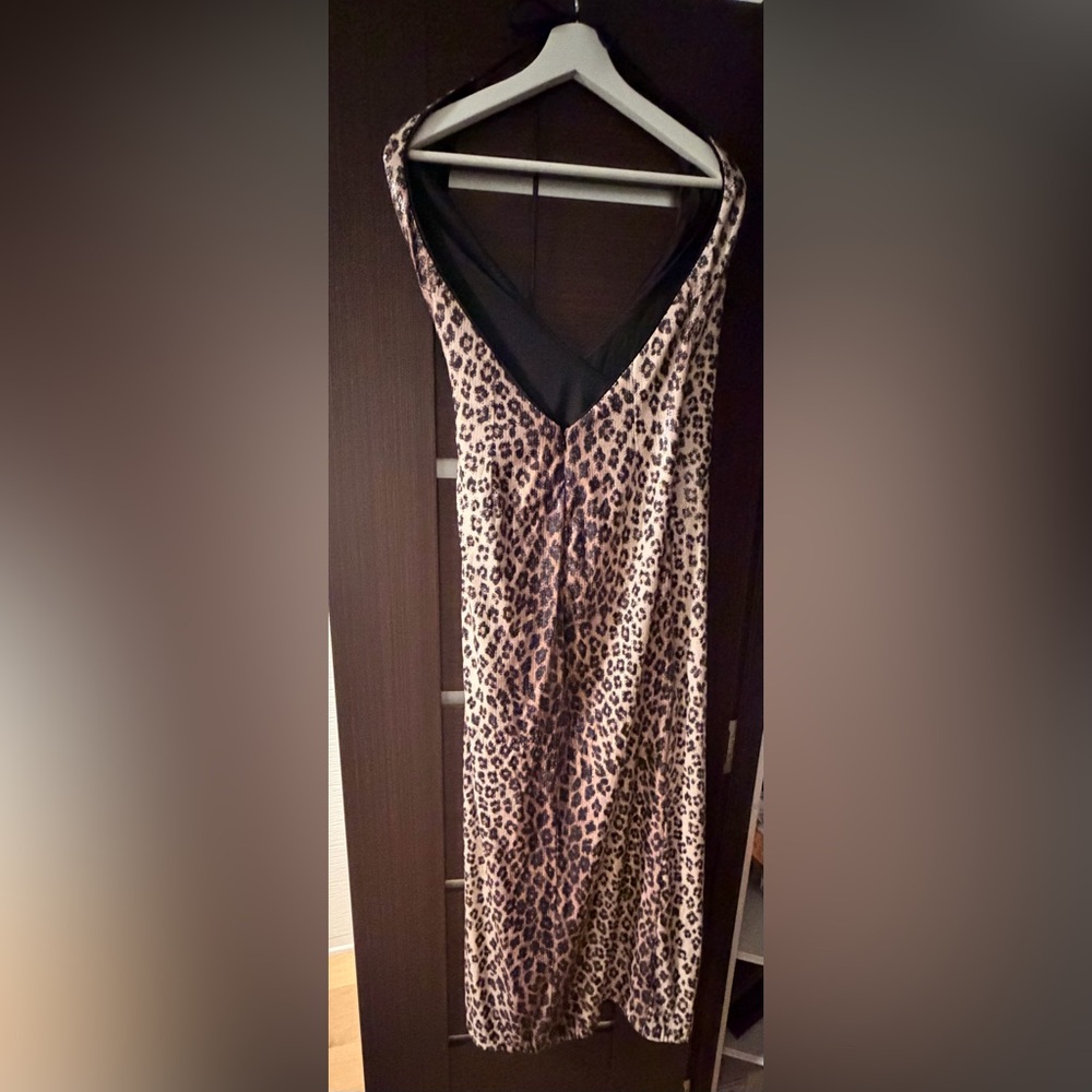 Camila Coelho Silver Leopard Print Backless Dress - Picture 6 of 8